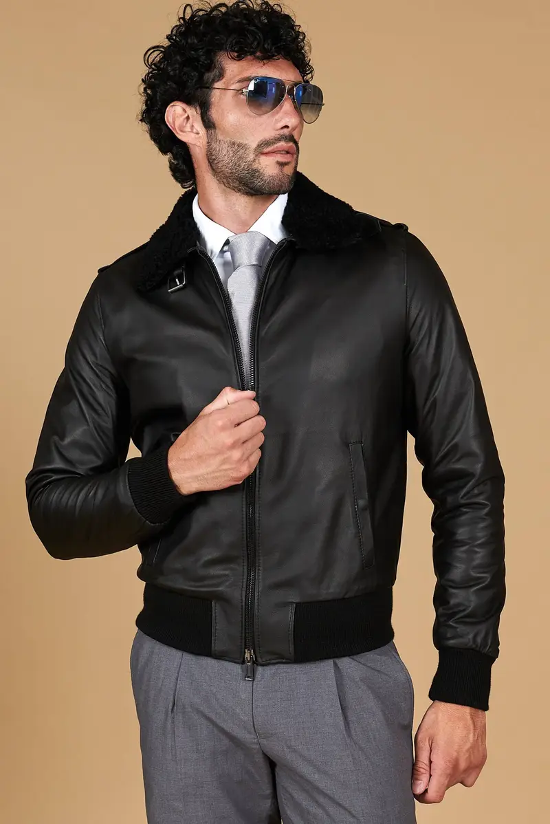 Giubbotto aviatore in pelle nera effetto liscio collo montone D'Arienzo, Seleziona Taglia 46, Colore Nero