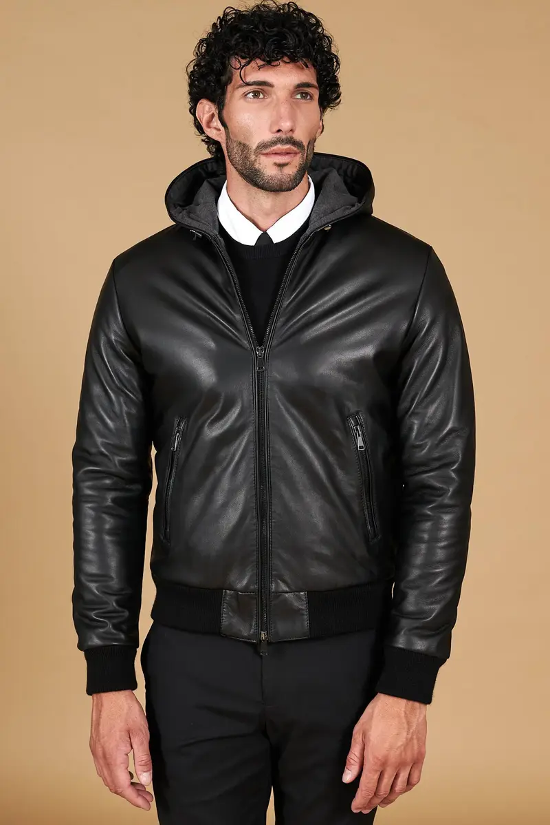 Giubbotto Bomber in pelle nera con cappuccio effetto liscio D'Arienzo, Seleziona Taglia 46, Colore Nero
