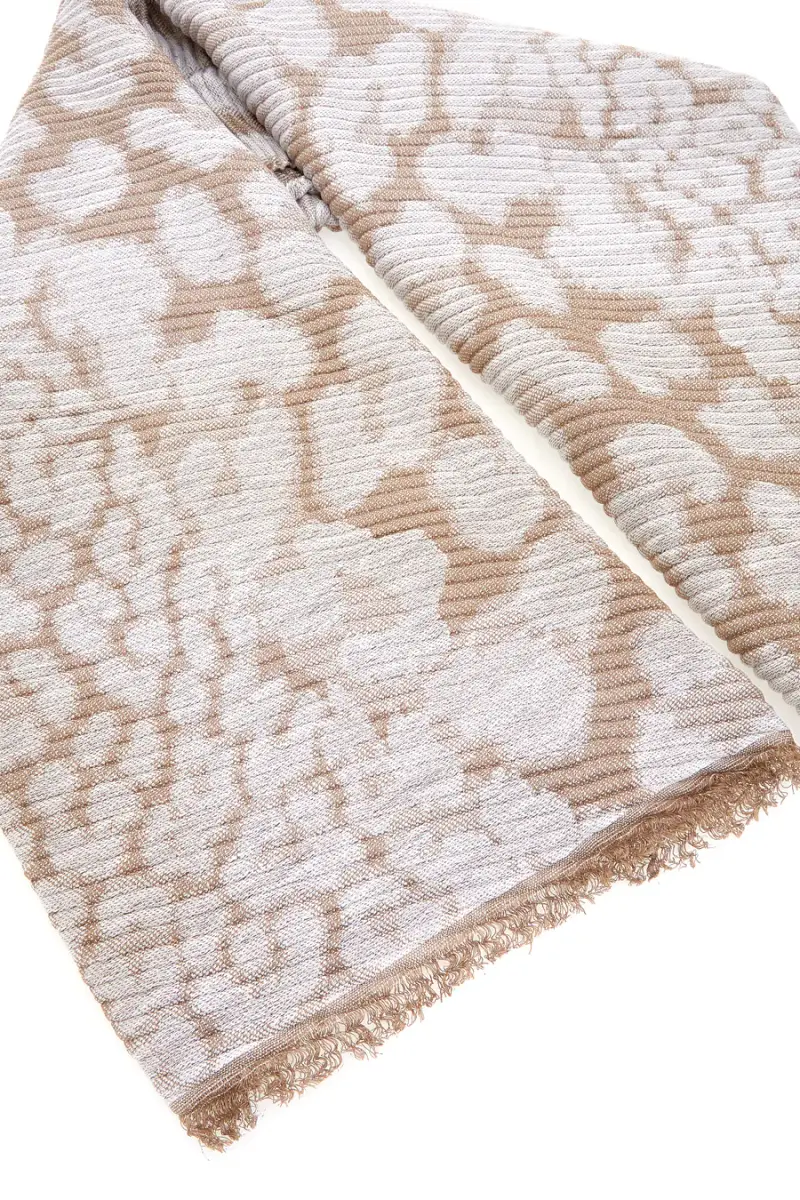 Sciarpa beige con fantasia animalier Gianmarco Venturi CLASS 65470 [PANNA] miniatura 4