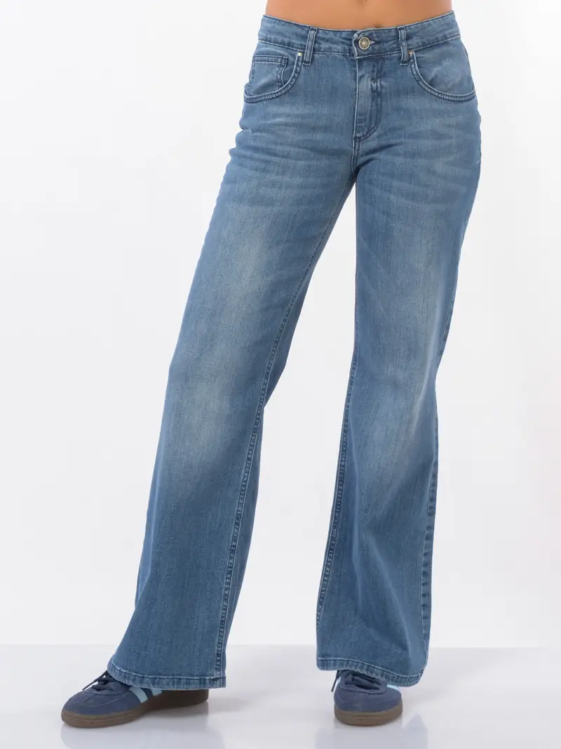 jeans da donna a palazzo stone washed Blu