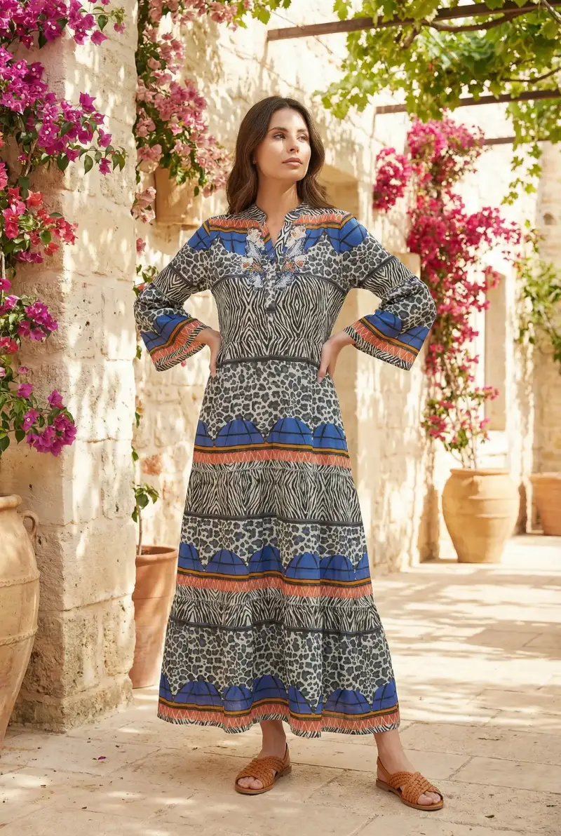 ABITO LUNGO FANTASIA CON RICAMI | Colore Animalier |