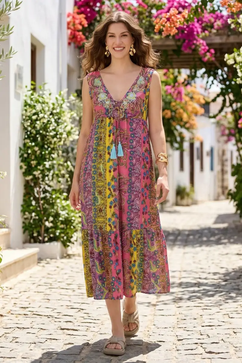 ABITO LUNGO SMANICATO | Colore Paisley |