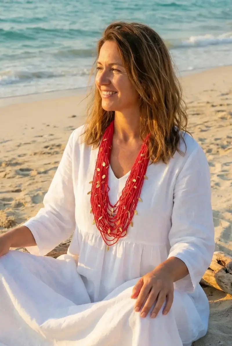 COLLANA MULTIFILI E FOGLIOLINE | Colore Rosso |