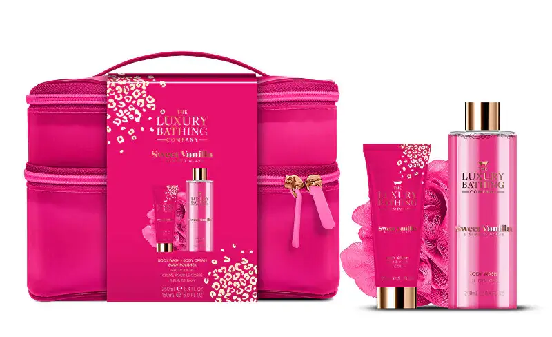 Set regalo per la cura del corpo in una borsa per cosmetici Vaniglia e mandorla 3 pezzi