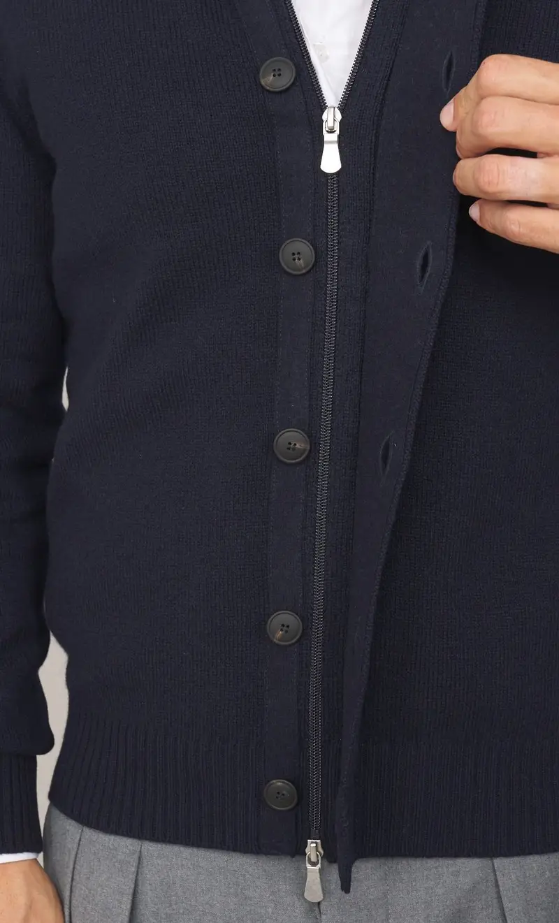 Maglia giubbotto gran sasso in pura lana con zip e bottoni, colore blu miniatura 2