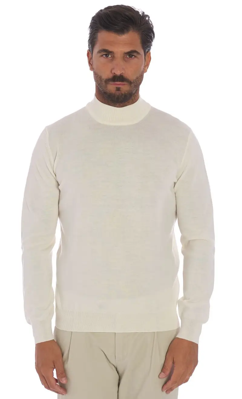 Maglia lupetto gran sasso in lana merino extrafine, colore panna