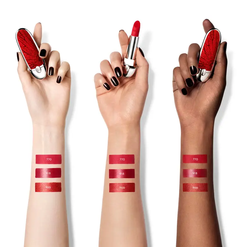 Labbra Rouge G Luxurious Velvet Metal 966 Red Fire Star - Rossetti miniatura 5