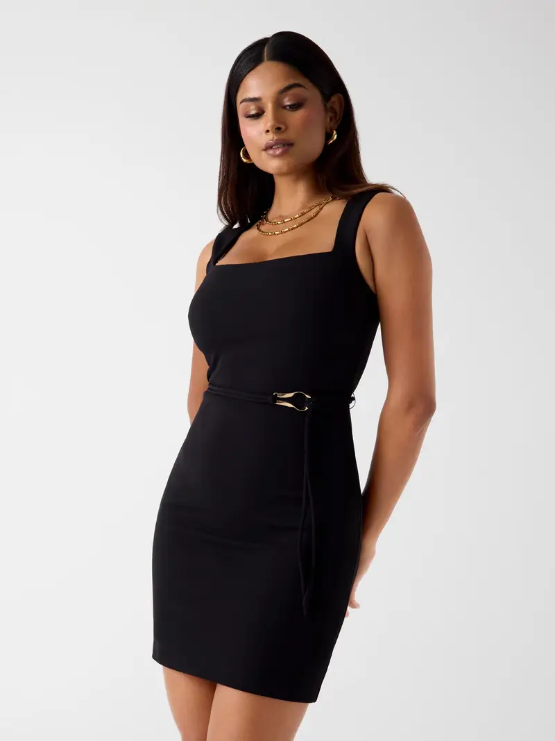 Abito nero miniatura 2