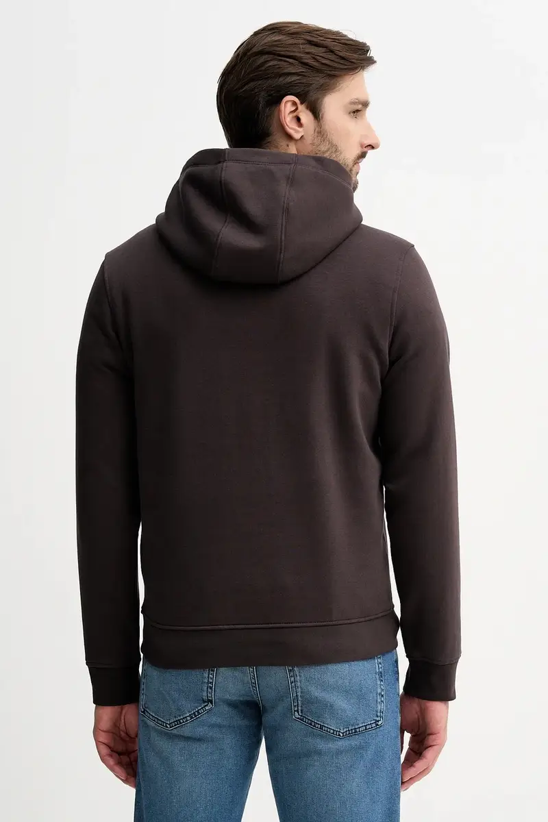 Guess Maglia uomo marrone con cappuccio miniatura 3