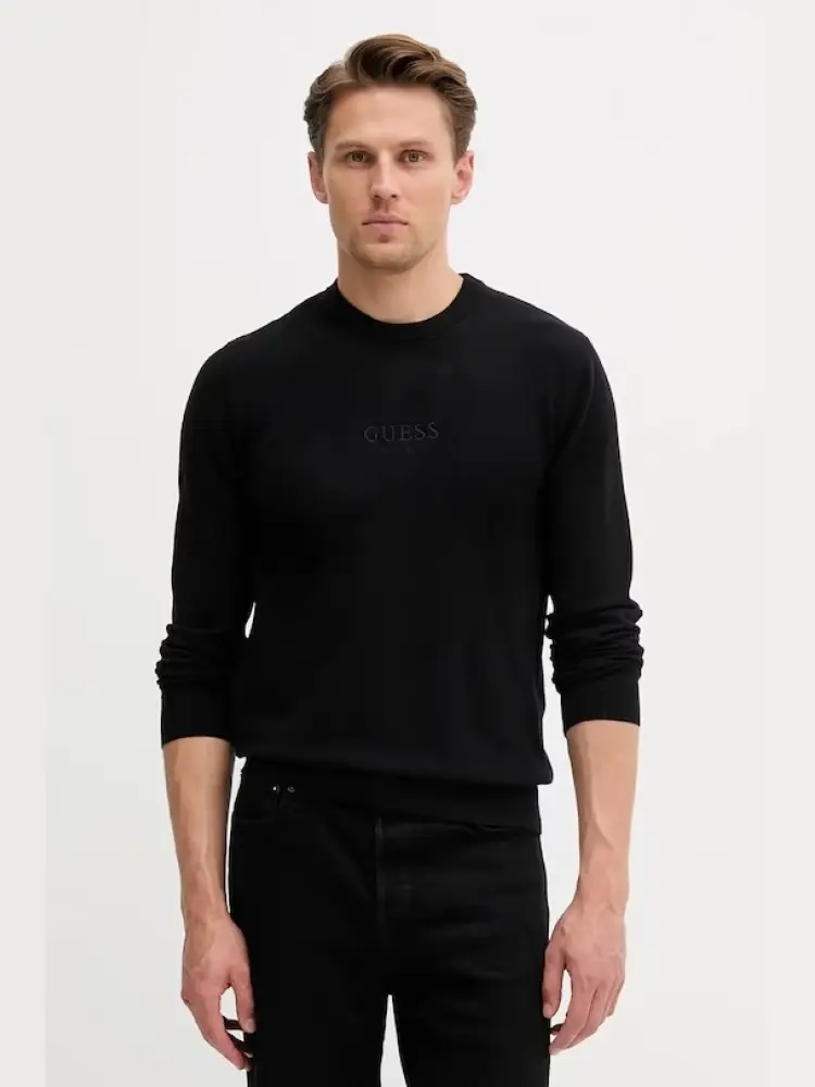 maglia hervey nero con micro logo lettring ricamato frontale