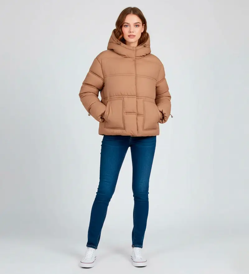 Guess Giacca imbottita donna New Daisy Crop Logo Puffer marrone