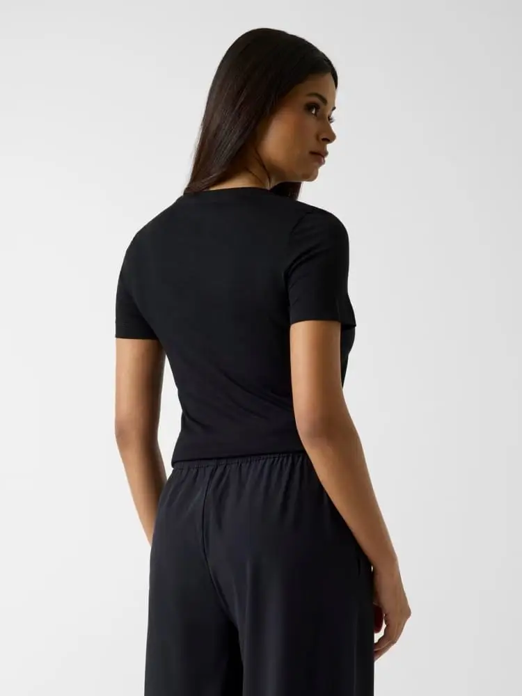 tshirt nera donna logo ricamato miniatura 2