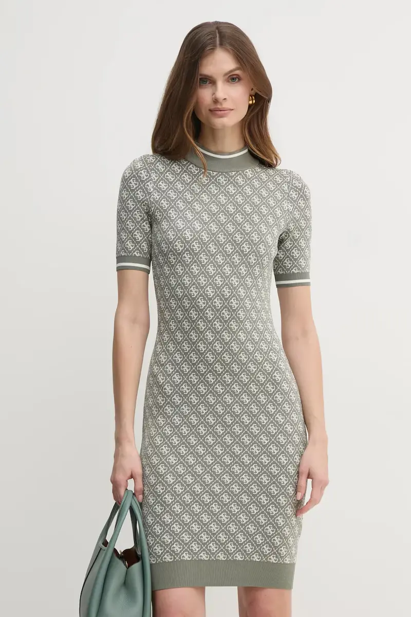 vestito colore verde