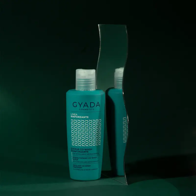 Spirulina Scrub Co-Wash Rinforzante - Shampoo delicato, Scrub cuoio capelluto, Capelli normali miniatura 4