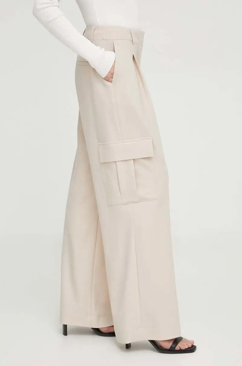 pantaloni in misto lana colore beige