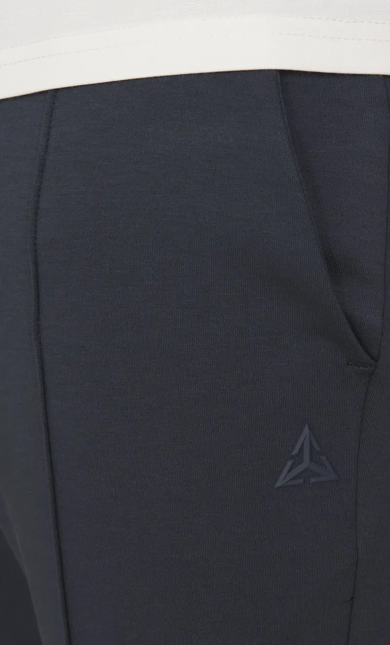 Pantalone hèskimo in punto milano con vita elasticizzata, colore blu miniatura 2