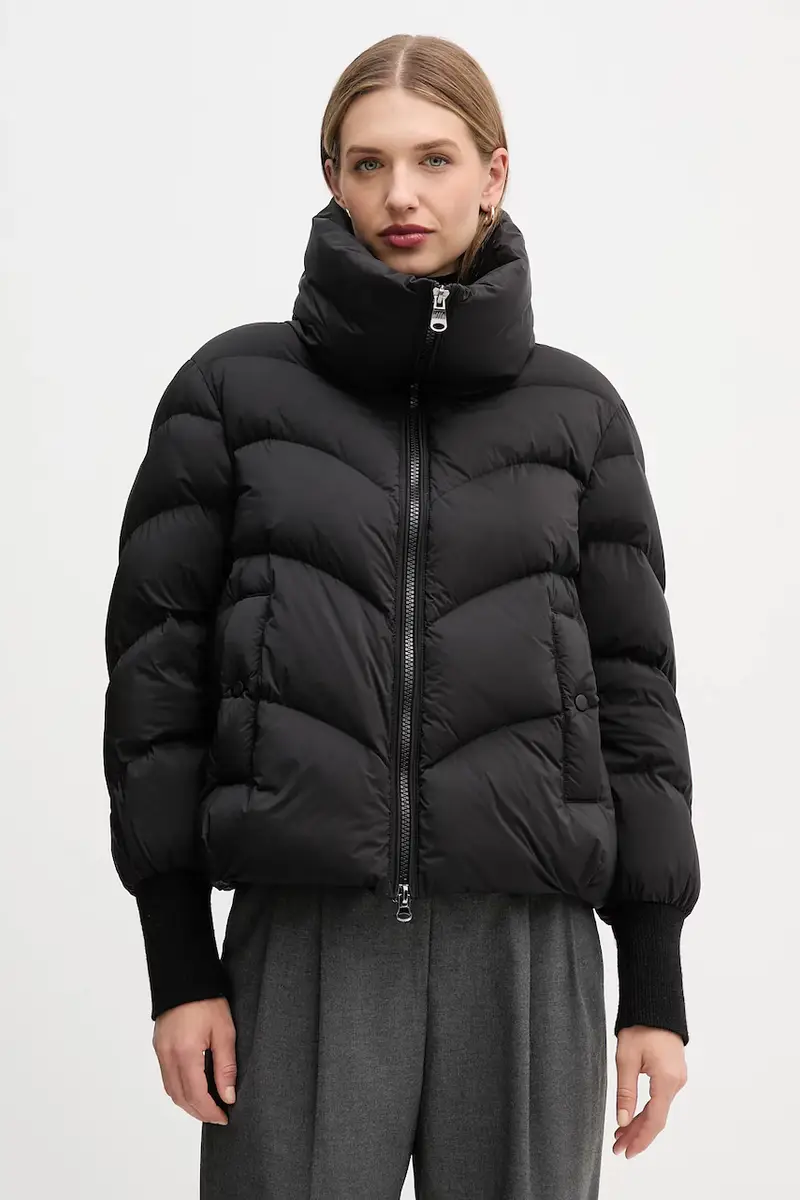 piumino INARA colore nero 8P611