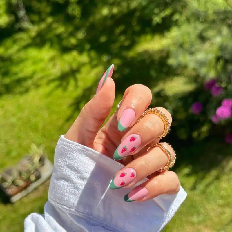 UV Gel Polish Strawberrymania Smalto Semipermanente #370 Leaf Green - Smalto gel e semipermanente #370 Leaf Green miniatura 3