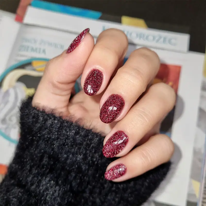 UV Gel Polish Zodiac Smalto Semipermanente #450 Garnet Capricorn - Smalto gel e semipermanente #450 Garnet Capricorn miniatura 4