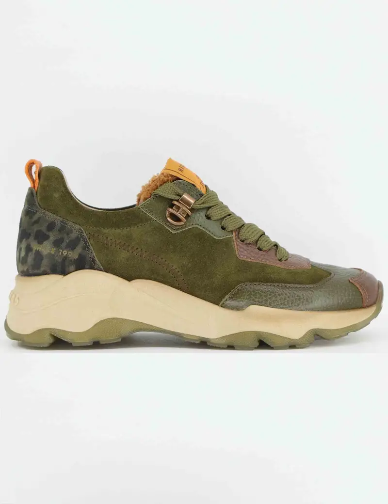 Sneakers in camoscio verde Donna CHI254320 C002