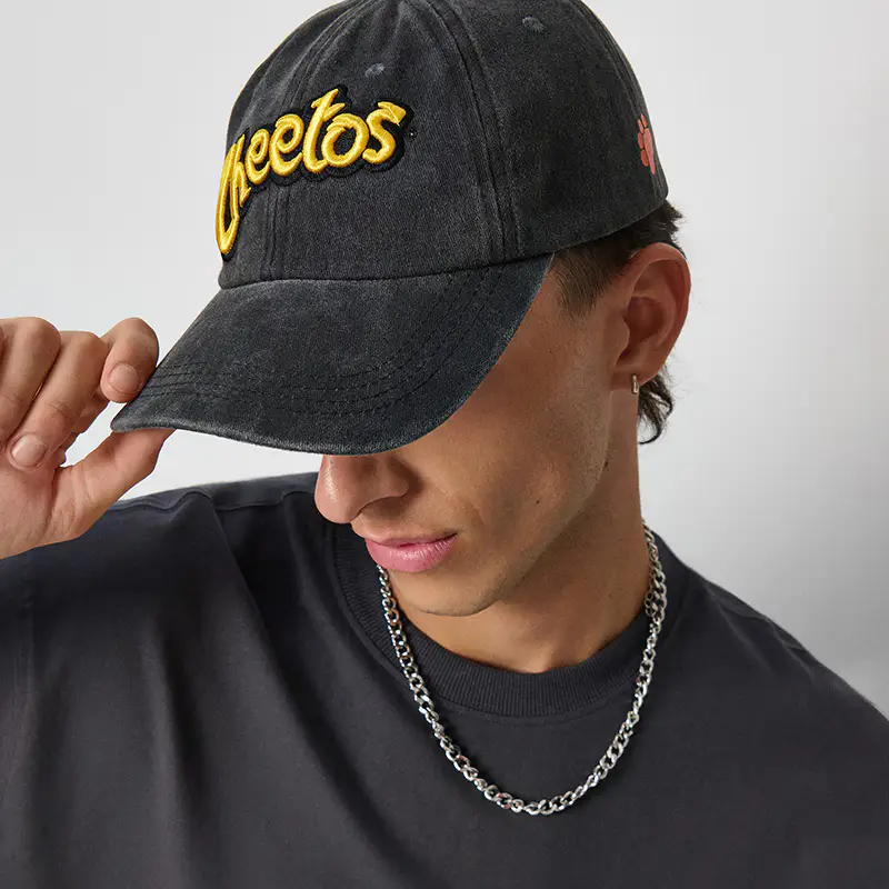 Cappello con visiera Cheetos