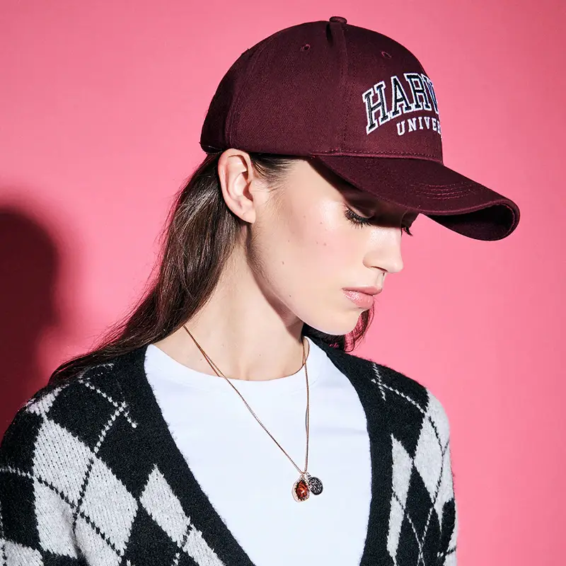 Cappello con visiera