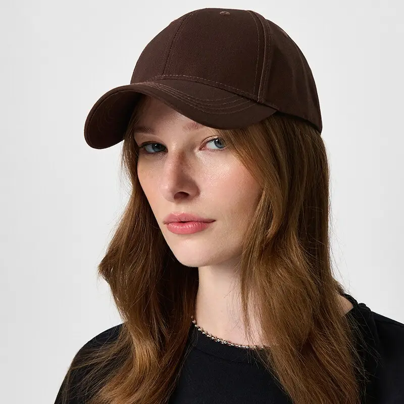 Cappello con visiera