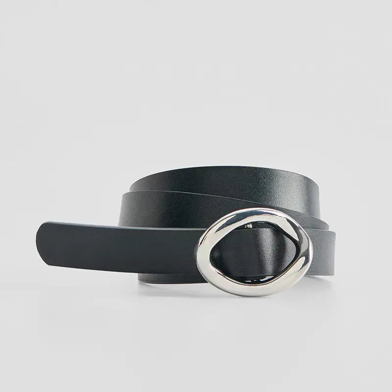 Cintura con fibbia decorativa