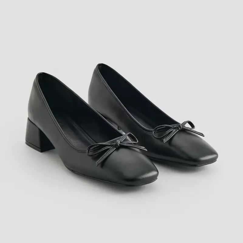 Décolleté con tacco basso