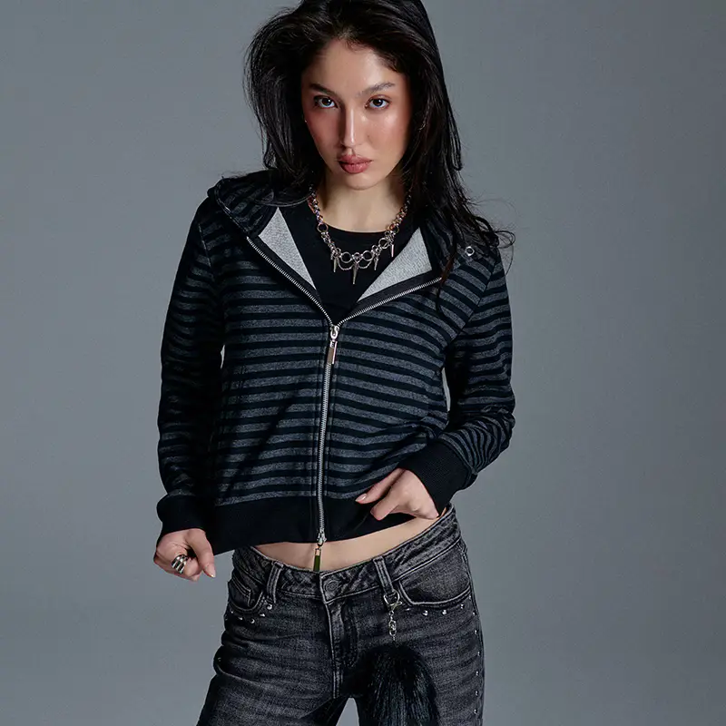 Felpa apribile con cappuccio