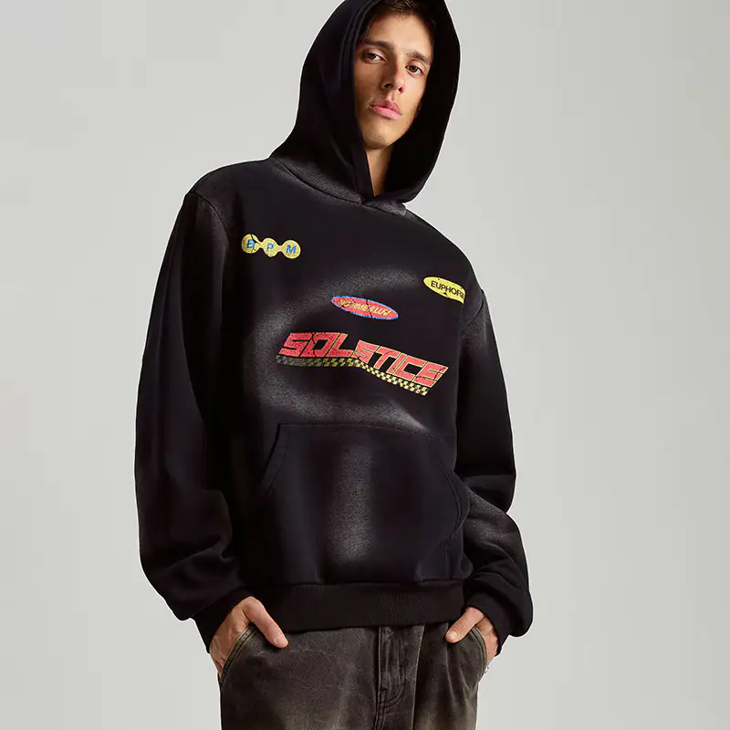 Felpa con cappuccio e stampa