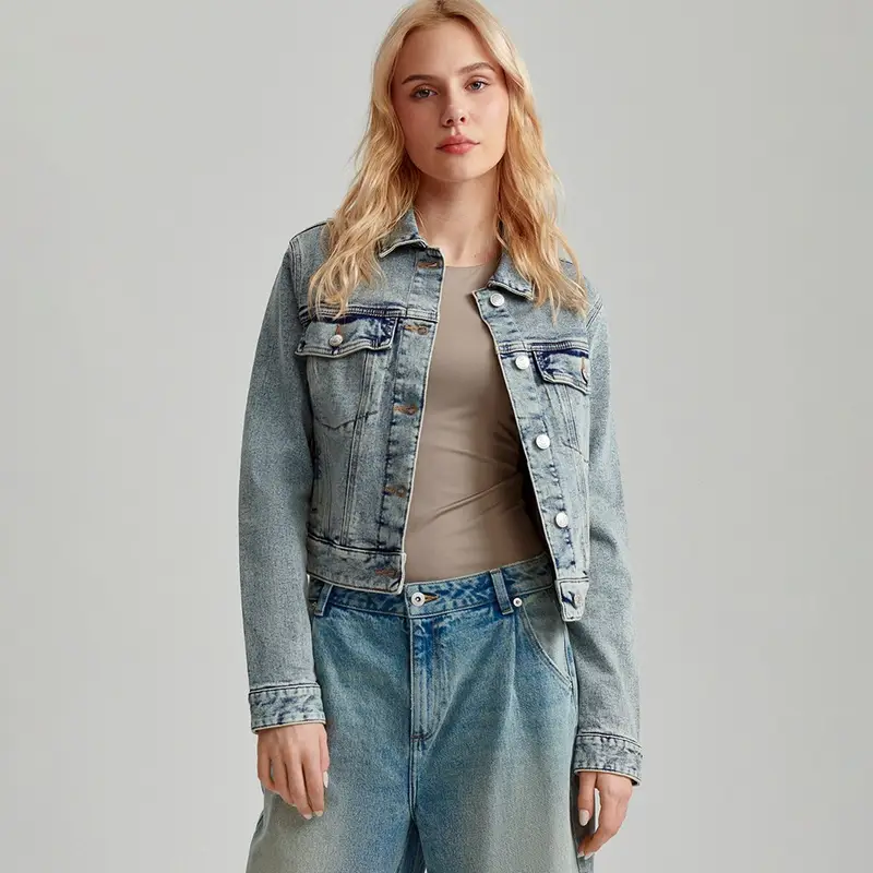 Giacca in jeans effetto sbiadito