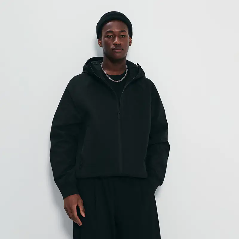 Giacca sportiva con cappuccio