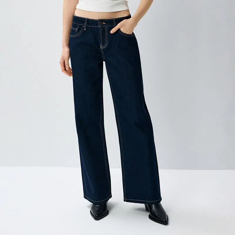 Jeans a gamba larga a vita bassa