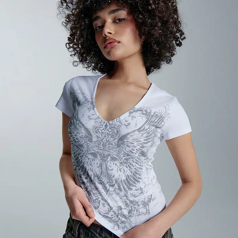 Maglietta con scollo a V