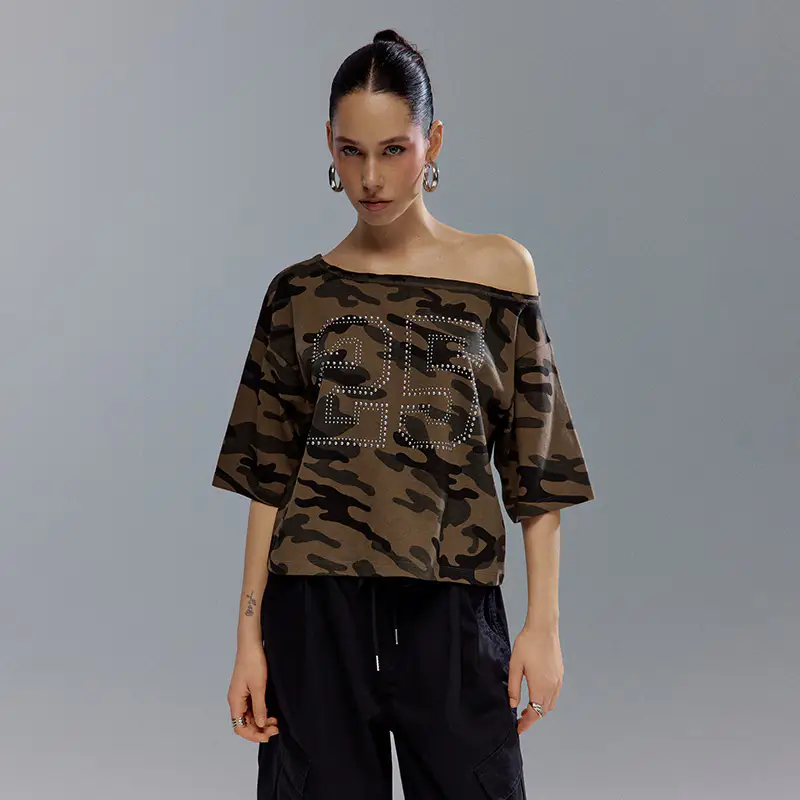 Maglietta con stampa all over