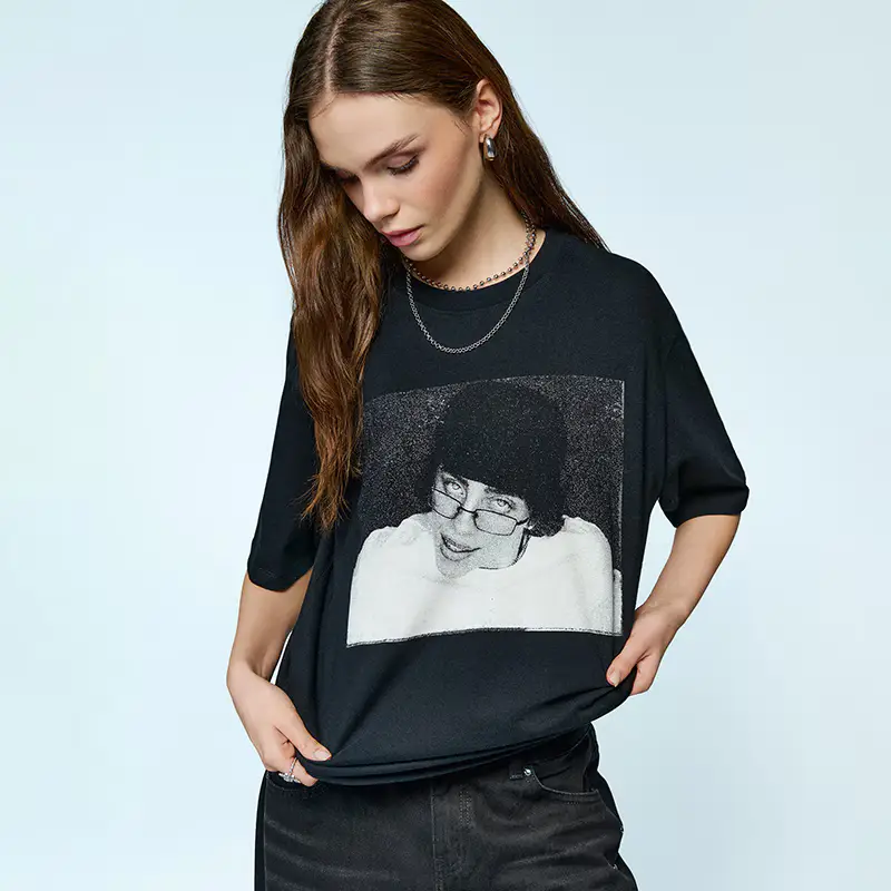 Maglietta con stampa Billie Eilish