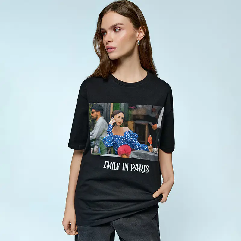 Maglietta con stampa Emily in Paris