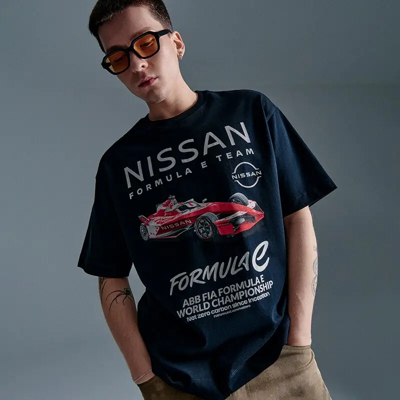 Maglietta con stampa Nissan