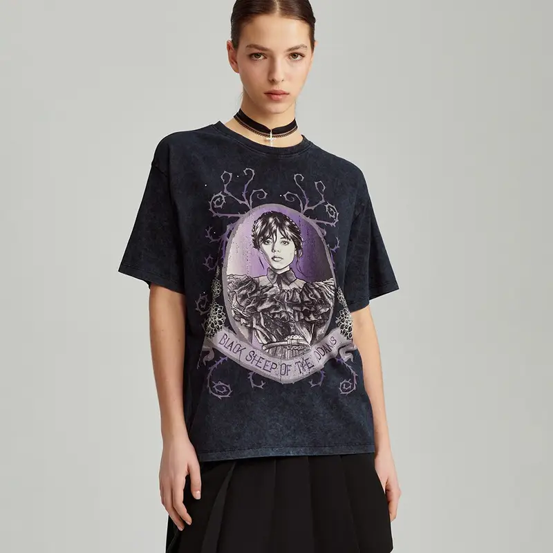 Maglietta con stampa Wednesday