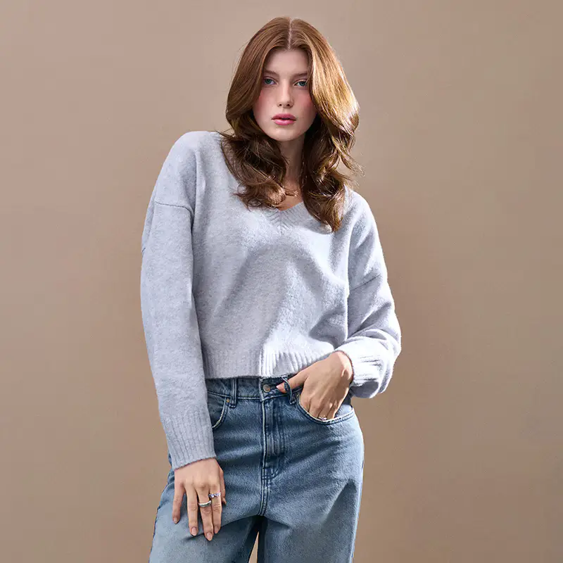 Maglione con scollo a V