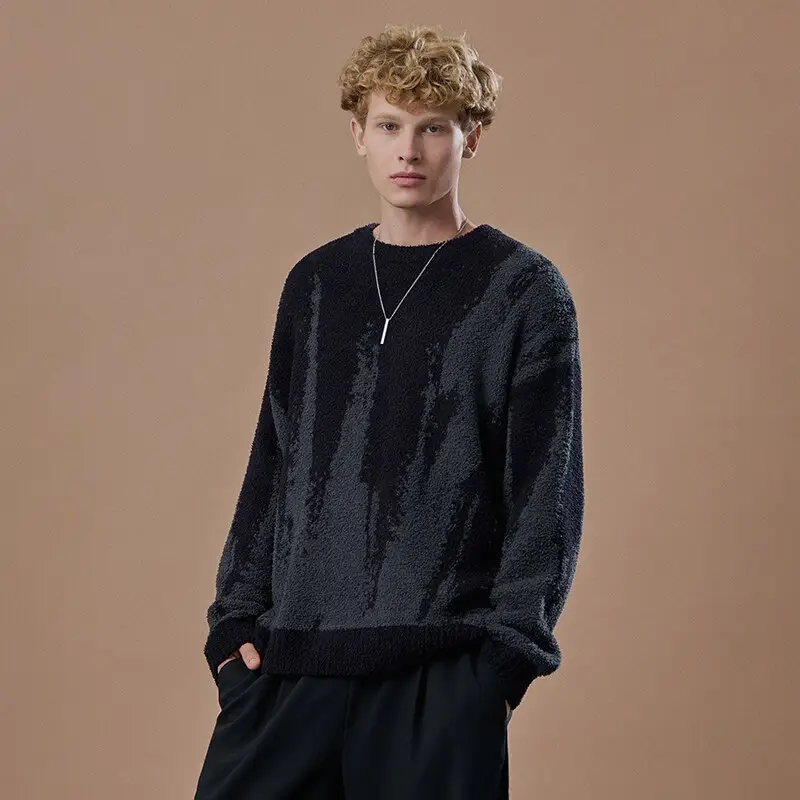 Maglione con scollo rotondo