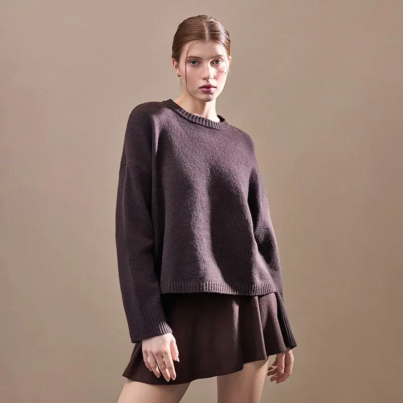 Maglione con scollo rotondo