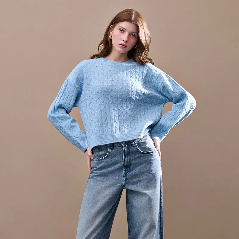 Maglione con scollo rotondo