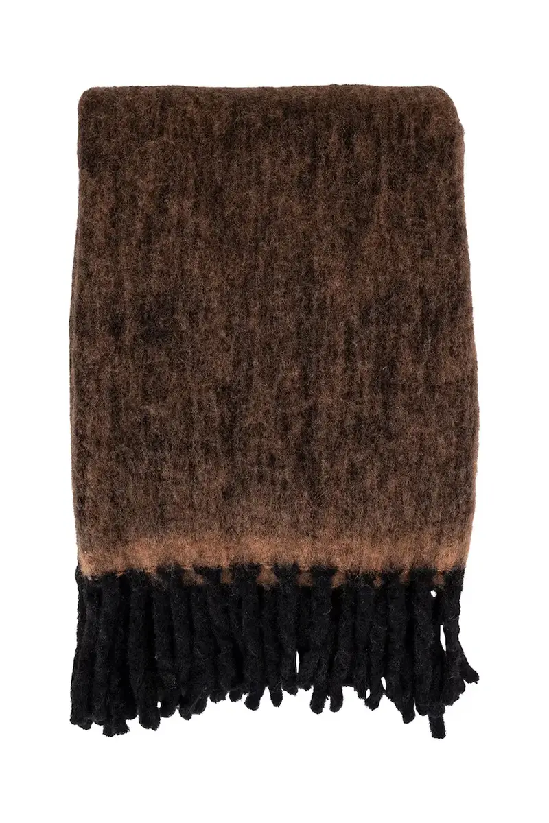 Carmel colore marrone