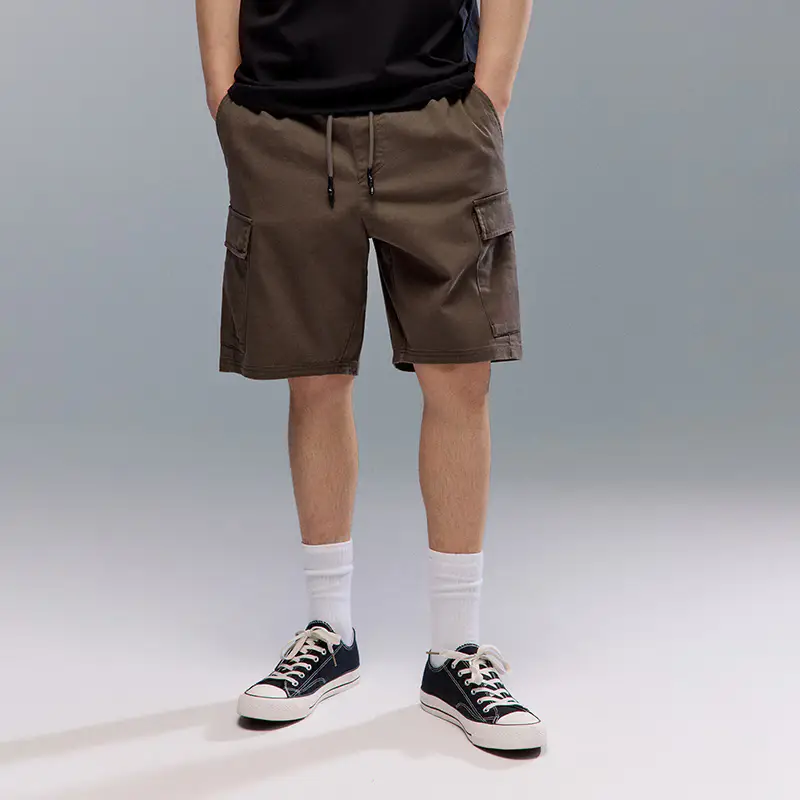 Pantaloncini con tasche cargo