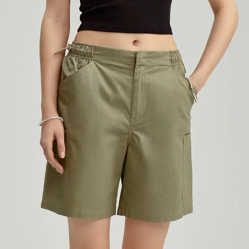 Pantaloncini con tasche cargo