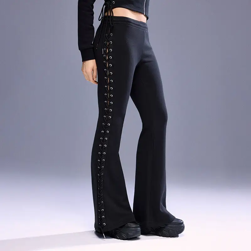 Pantaloni a zampa di elefante