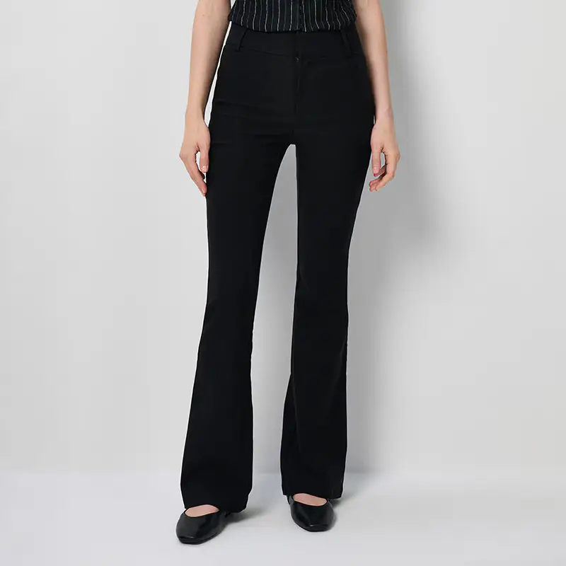 Pantaloni a zampa di elefante