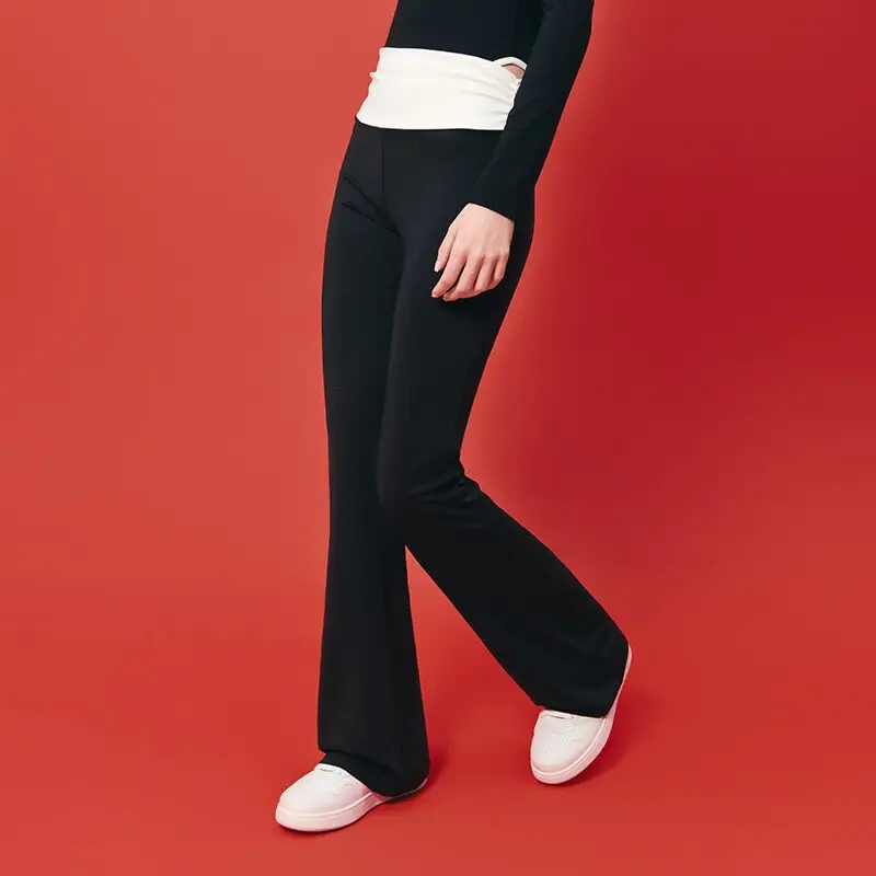 Pantaloni a zampa di elefante